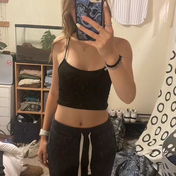 black tank top - Picture 1 of 2